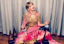 Taylor Swift wins at 2019 American Music Awards